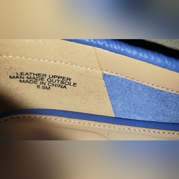 Talbots 6.5 Jessie Pebbled Leather Driving Moccasins -  Gold Tie Detail - Blue - Picture 5 of 11